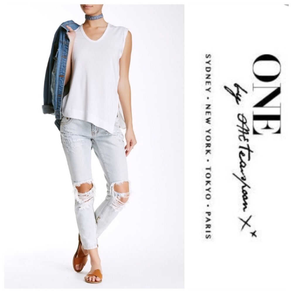BNWT One Teaspoon grey distressed cropped jeans