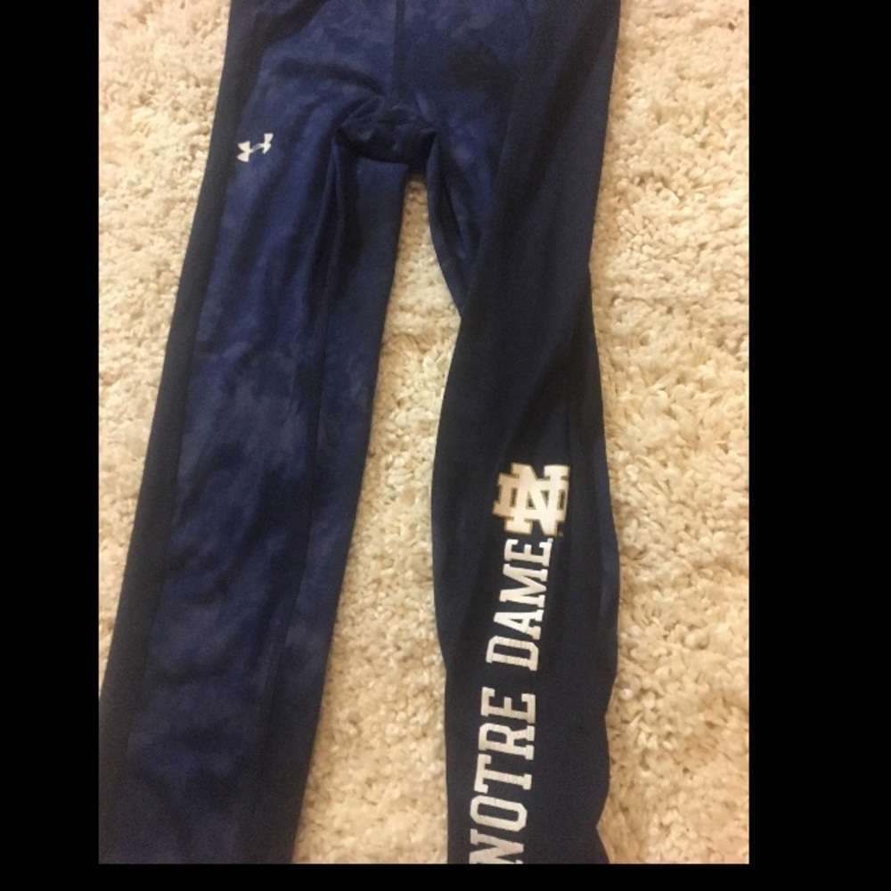 S ND under armor yoga pants
