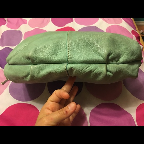 Clearance 🛍 Fossil mint handbag. - Picture 3 of 6
