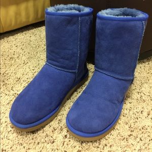 UGG Classic Short Women’s Blue Boots