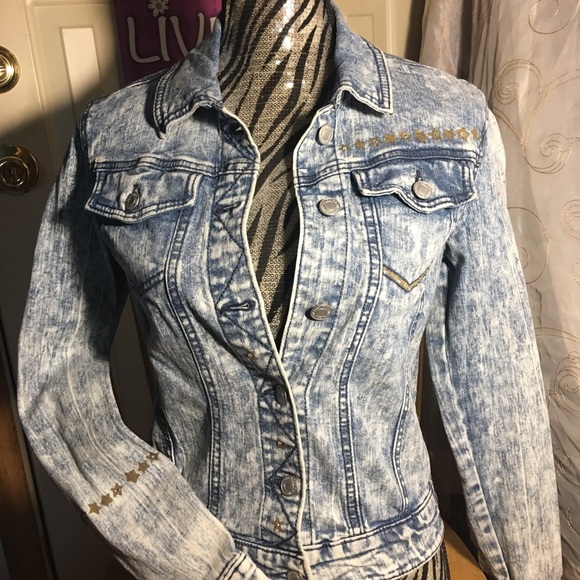 Revamped jean jacket - Picture 2 of 8