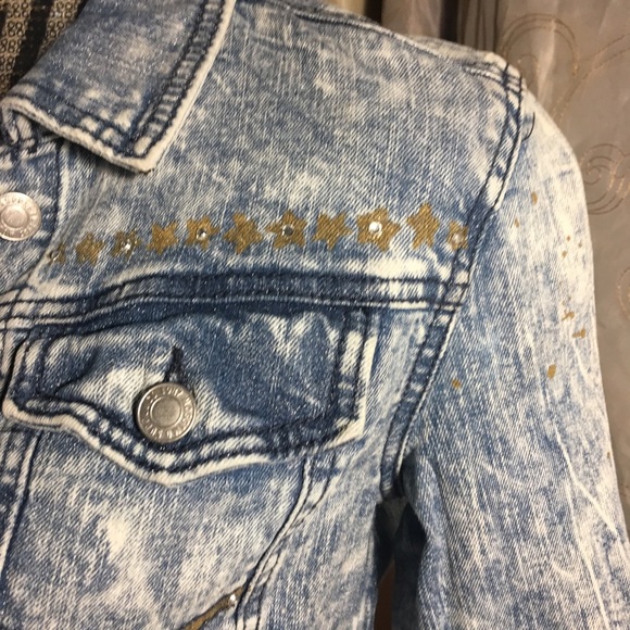 Revamped jean jacket - Picture 3 of 8