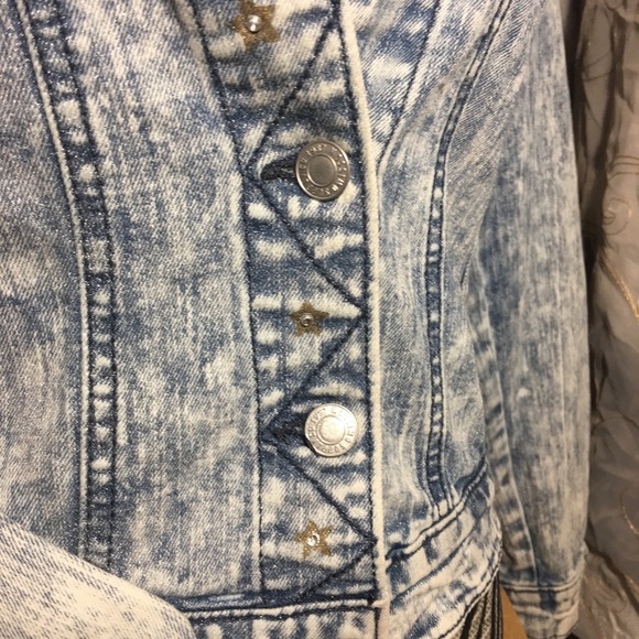 Revamped jean jacket - Picture 4 of 8