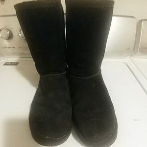 DONATING SUNDAY! Black uggs