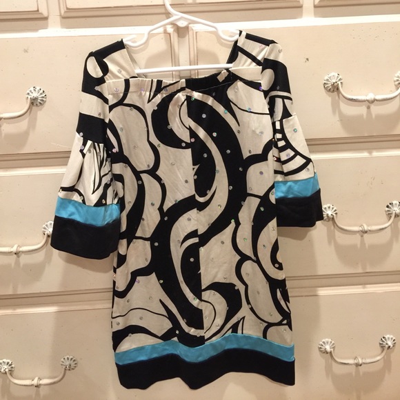 Hype Girlie super useful dress, size 4 - Picture 2 of 4