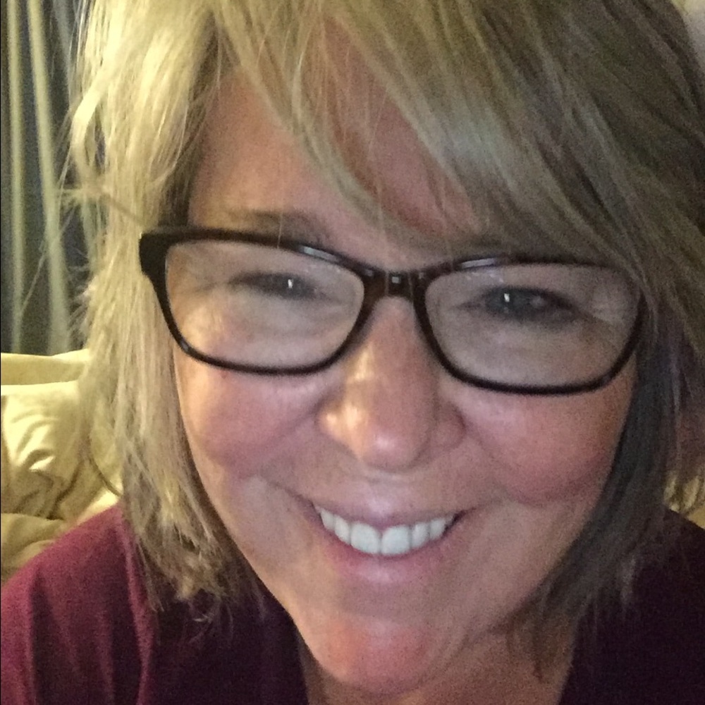 Meet your Posher, Traci