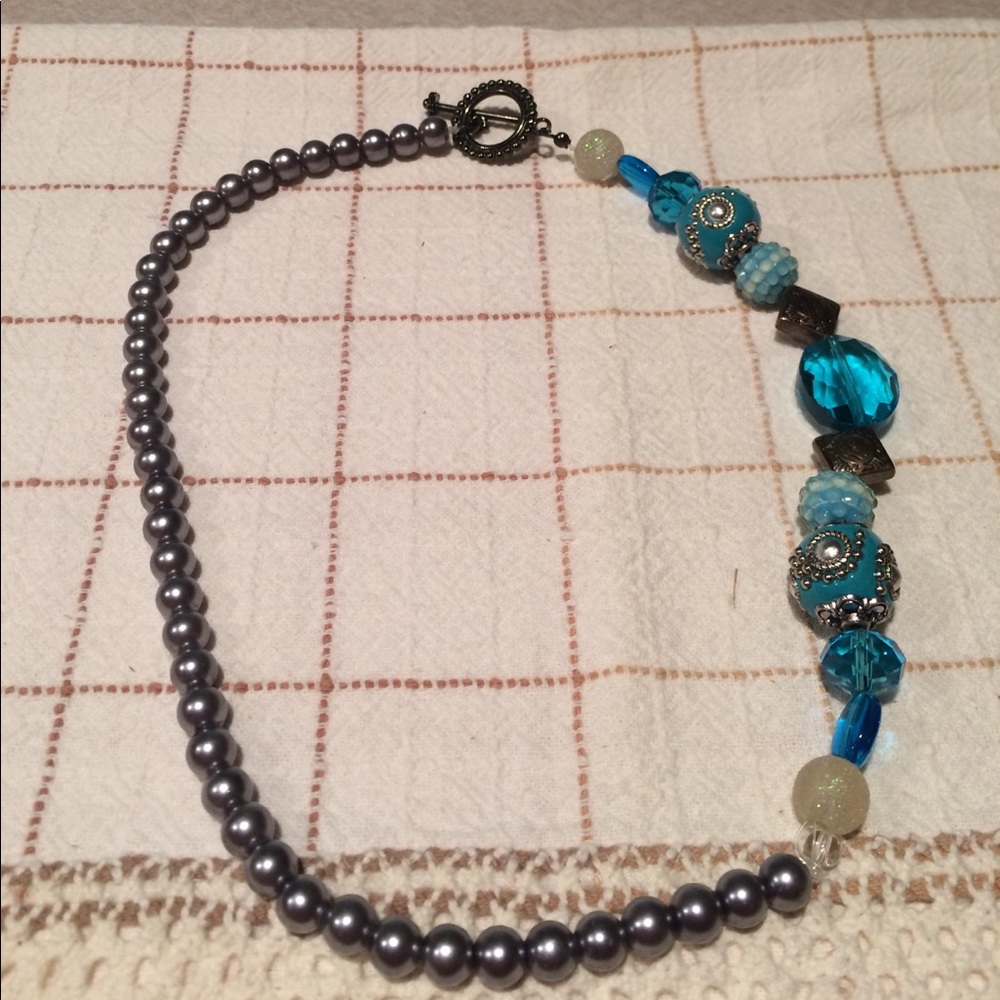 Turquoise and pearl necklace