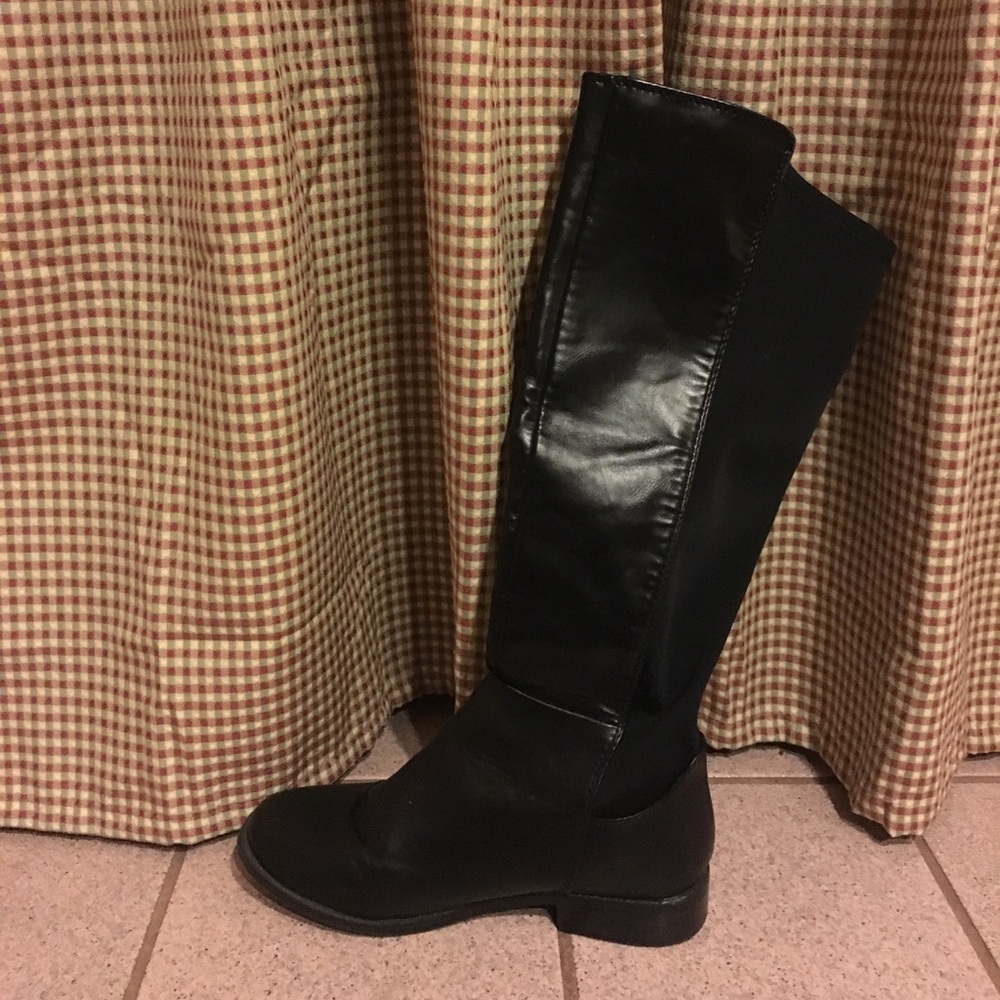 Express Black Leather Boots