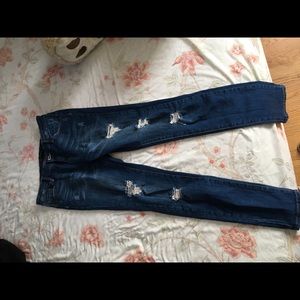 Jeans to make yo butt popp💁🏻