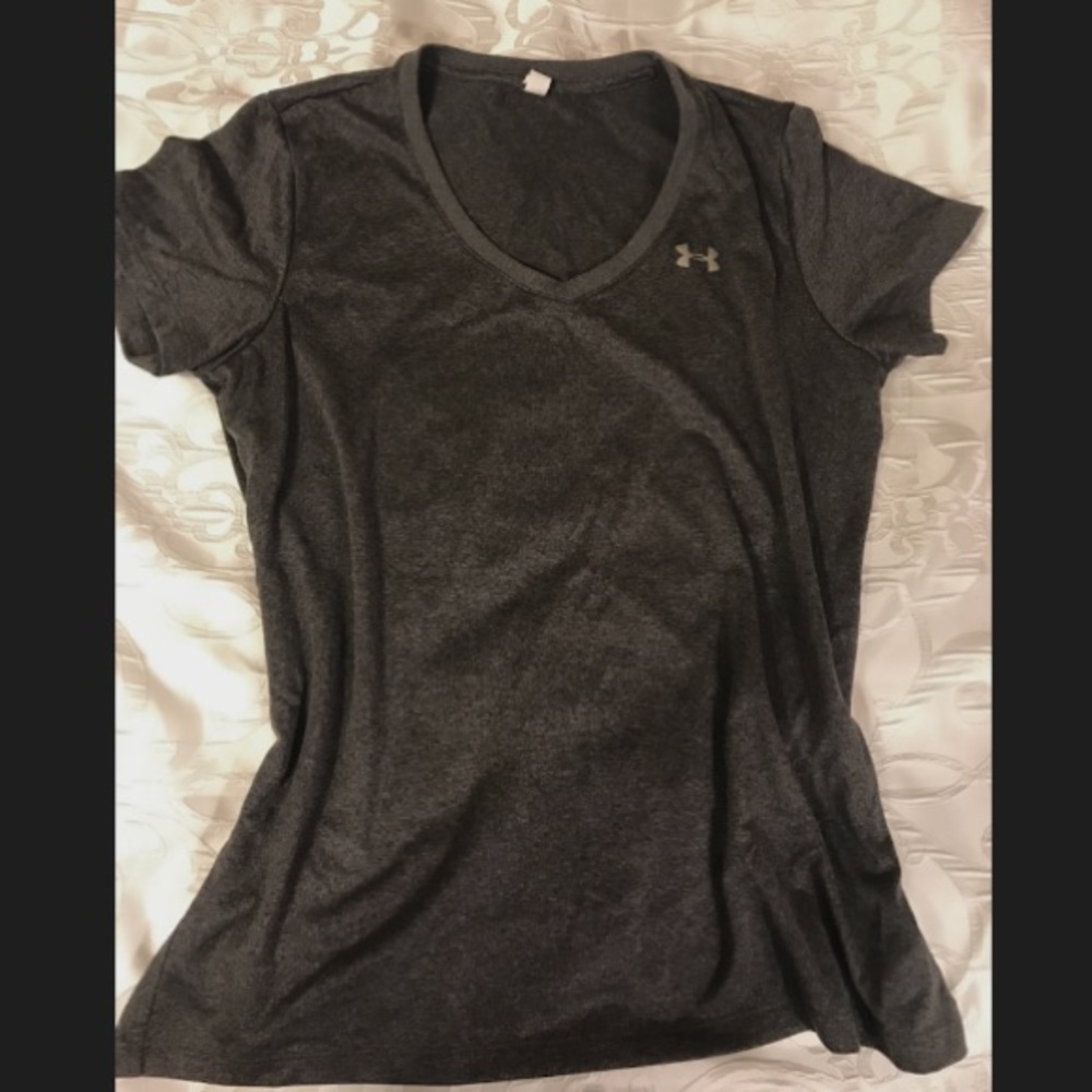 Under Armour V Neck Bundle