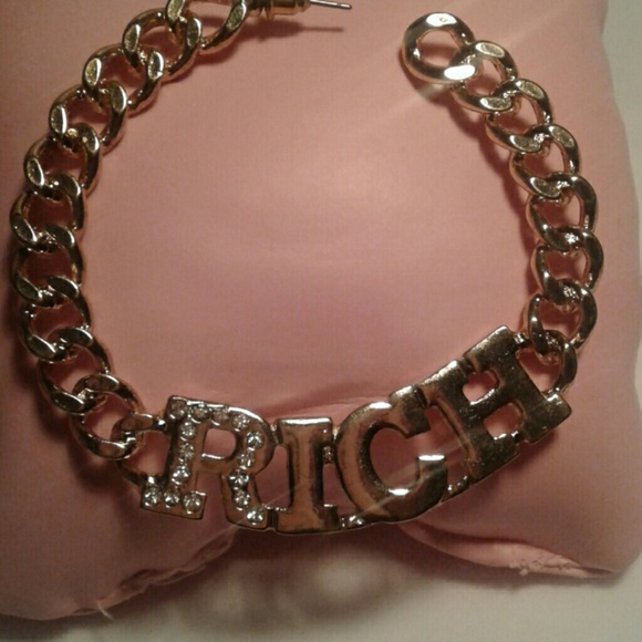 "RICH" Earrings. Gold plated. - Picture 5 of 5