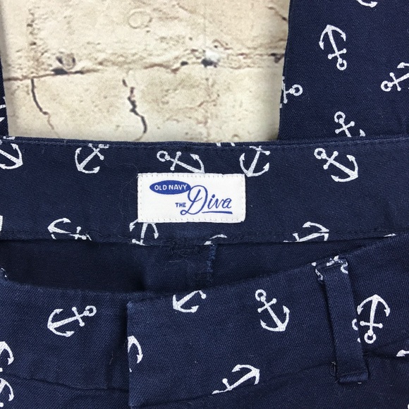 Old Navy Diva Ankle pants. Size 6 - Picture 3 of 8