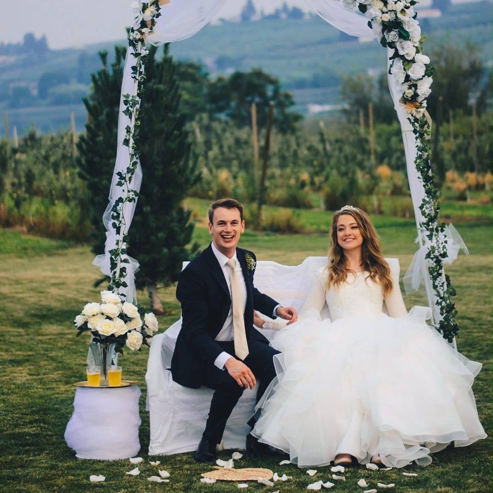 Meet your Posher, Alima