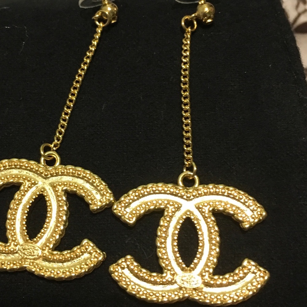 New gold earrings