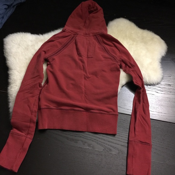 *FIRM! ABERCROMBIE AND FITCH MAROON HOODIE - Picture 6 of 6