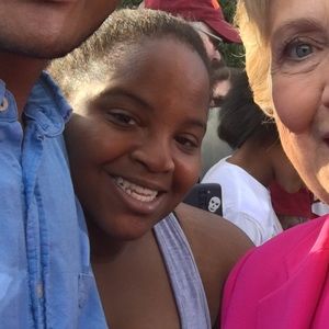 Meet your Posher, Kayla