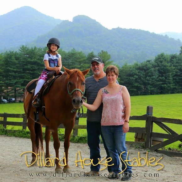 Meet your Posher, Stacie - Picture 1 of 1