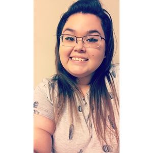 Meet your Posher, Angie