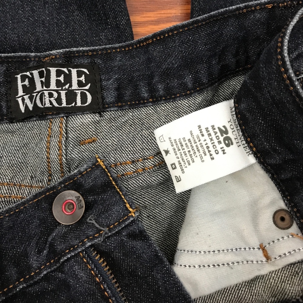 EUC Boys Free World Messenger Jeans. Size 26x28