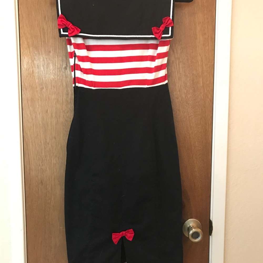 Too Fast Dress - Picture 3 of 4