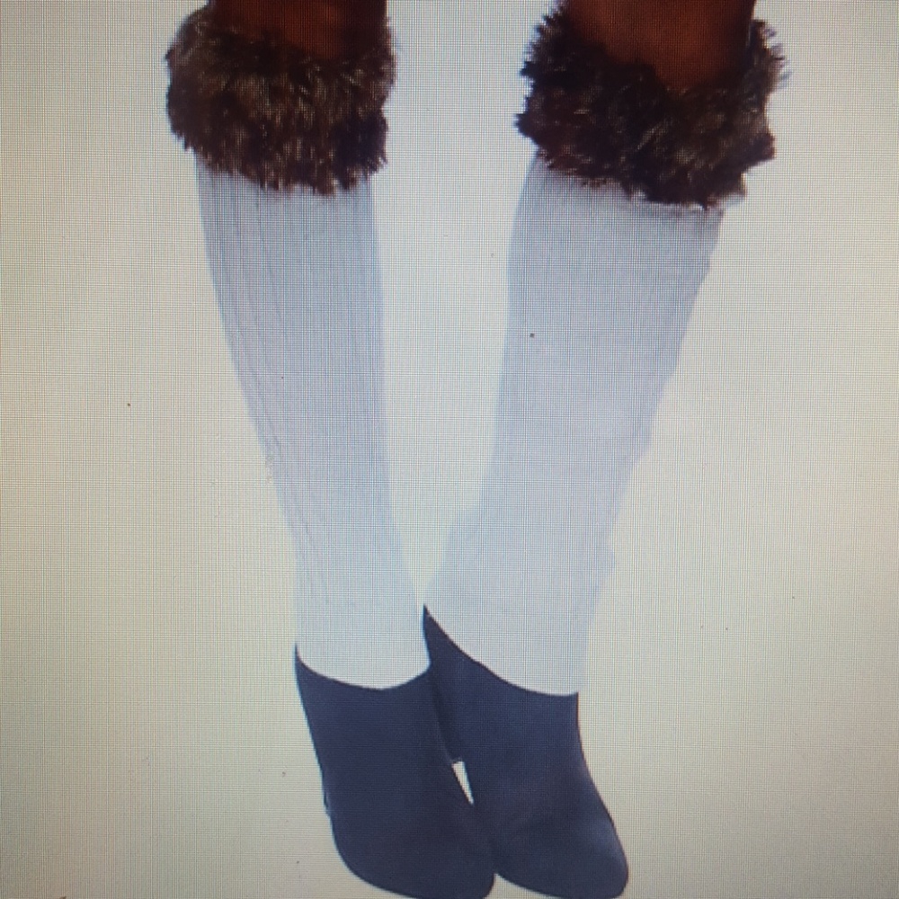 Rib knit leg warmers with faux fur cuffs