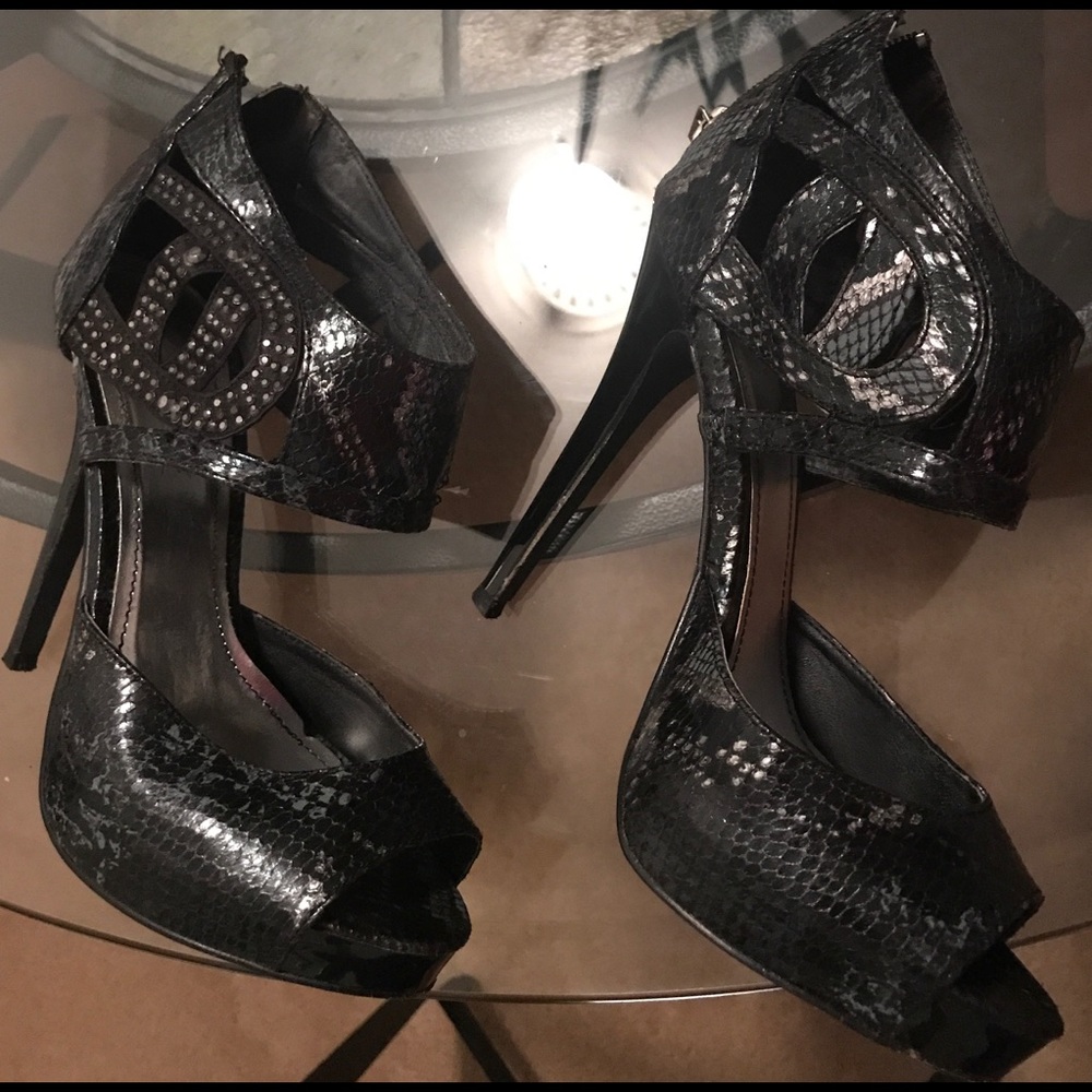 Heels 😍 - Picture 4 of 6