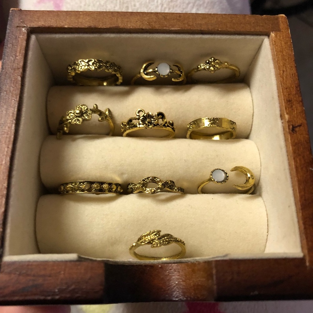 Set of 10 Midi Rings ❣️