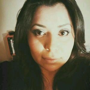 Meet your Posher, Adriana