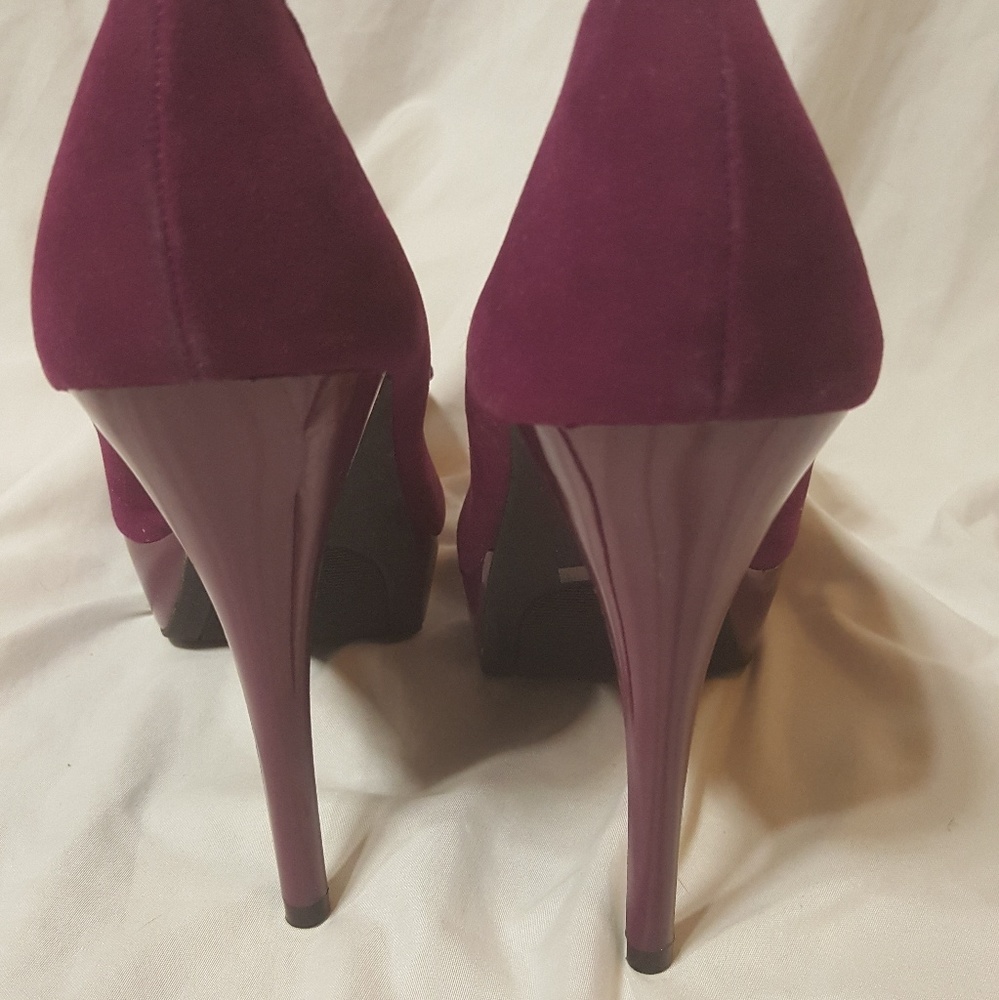 Pumps - Picture 4 of 5
