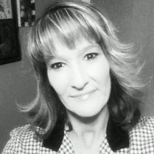 Meet your Posher, Bobbie