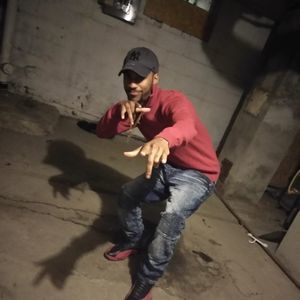 Meet your Posher, Devonte