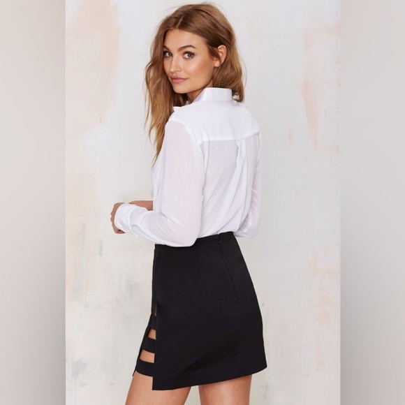 Side Cutout Skirt - Picture 4 of 8