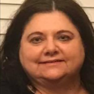 Meet your Posher, Cynthia