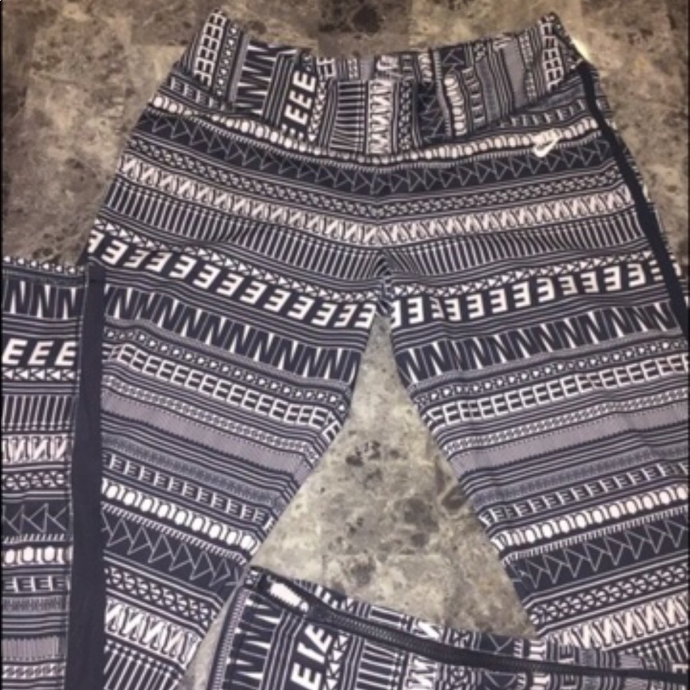 Nike leggings size Medium