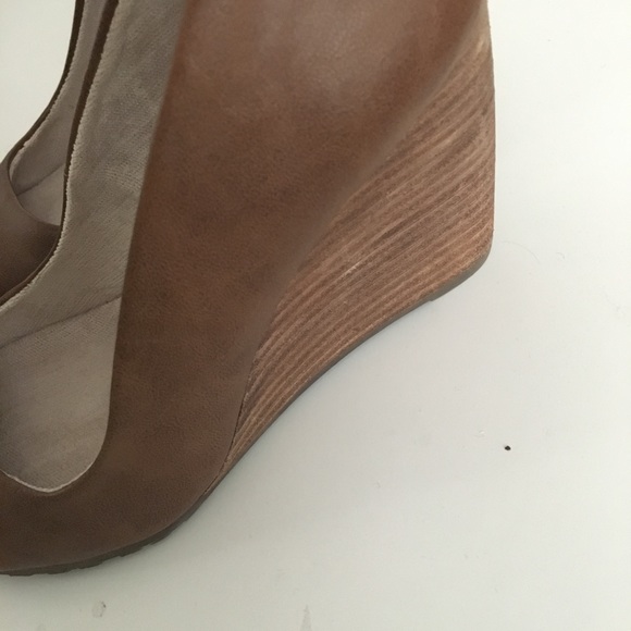 Brand new Aldo wedges - Picture 4 of 5