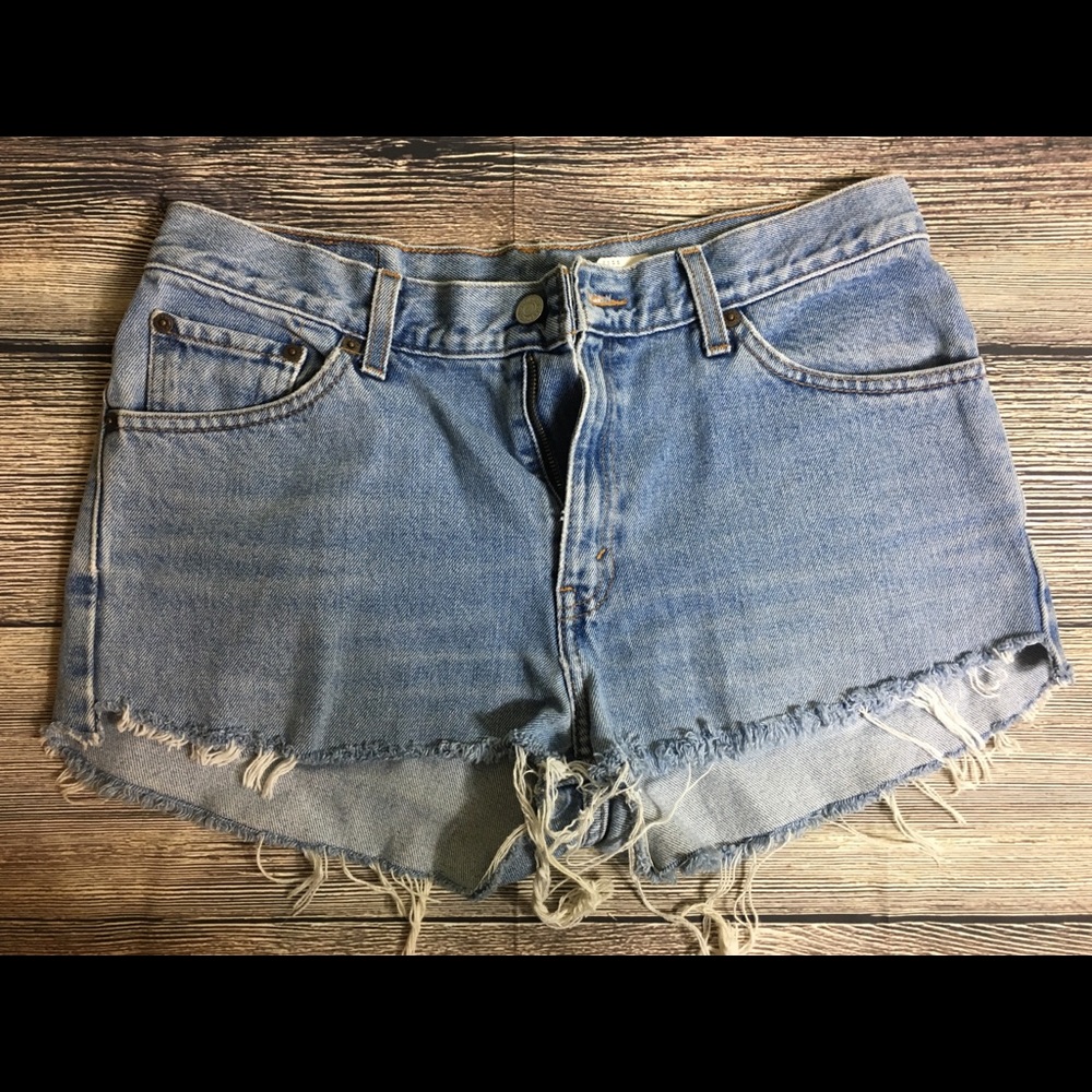 Cut off Levi’s