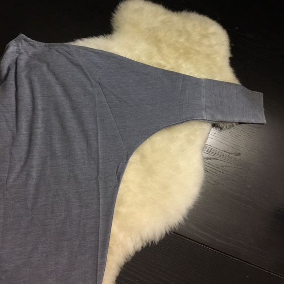 *FIRM! BILLABONG TOP - Picture 5 of 7