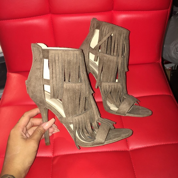 Heels - Picture 1 of 1