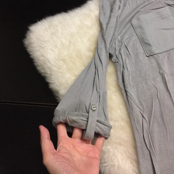 *FIRM! CALVIN KLEIN TOP - Picture 3 of 7