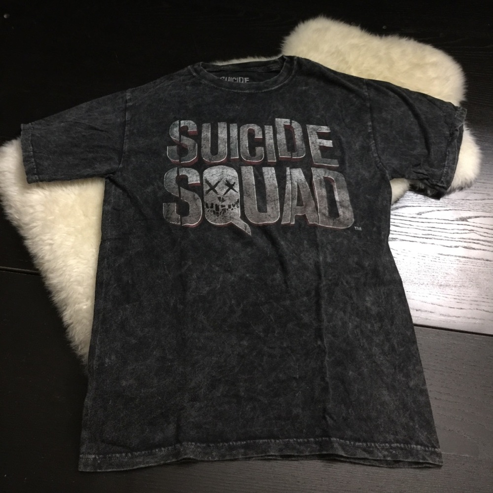 *FIRM! SUICIDE SQUAD TSHIRT