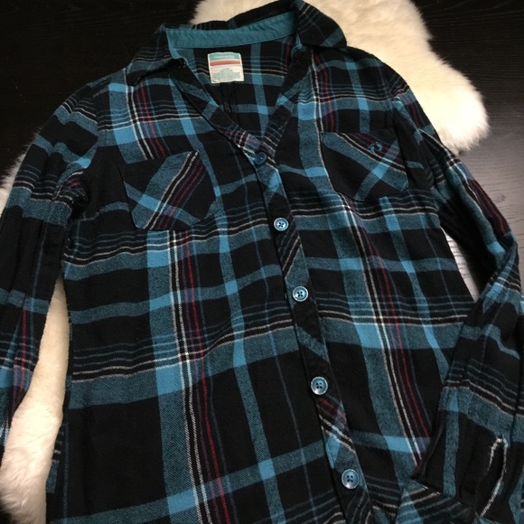 *FIRM! PLAID BUTTON DOWN - Picture 2 of 5