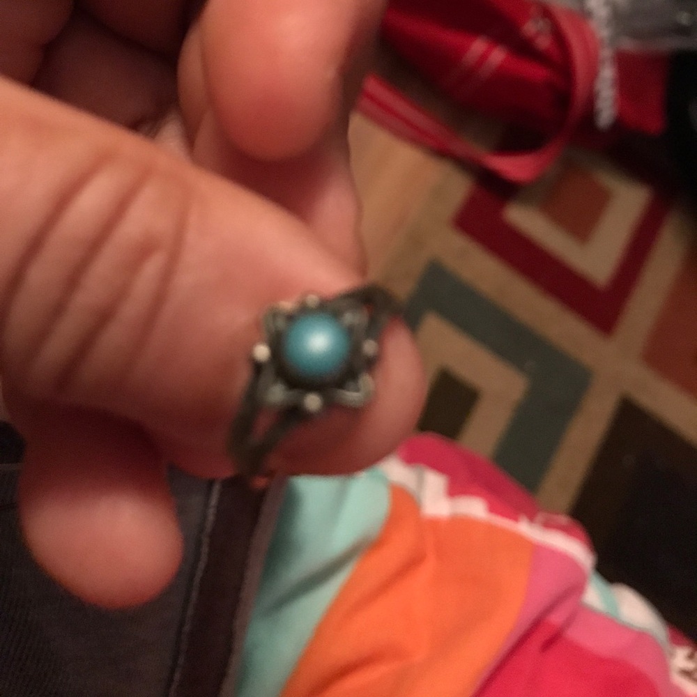 Sterling silver ring with tirquoise