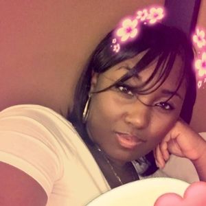 Meet your Posher, Valarie