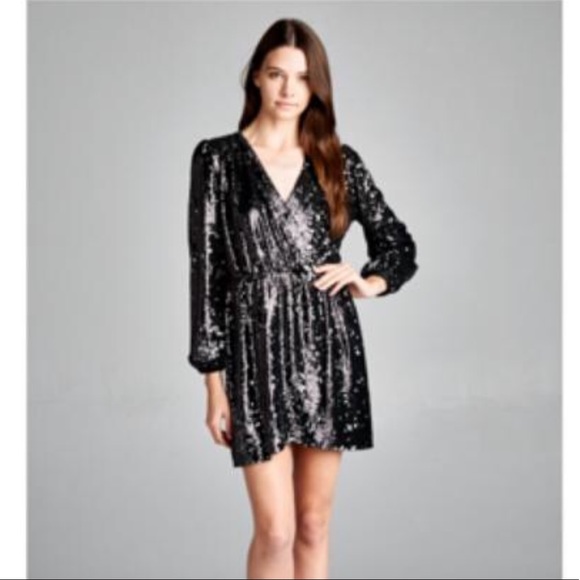 ❤️Last One❤️LOURDES BLACK SEQUIN WRAP DRESS - Picture 4 of 6