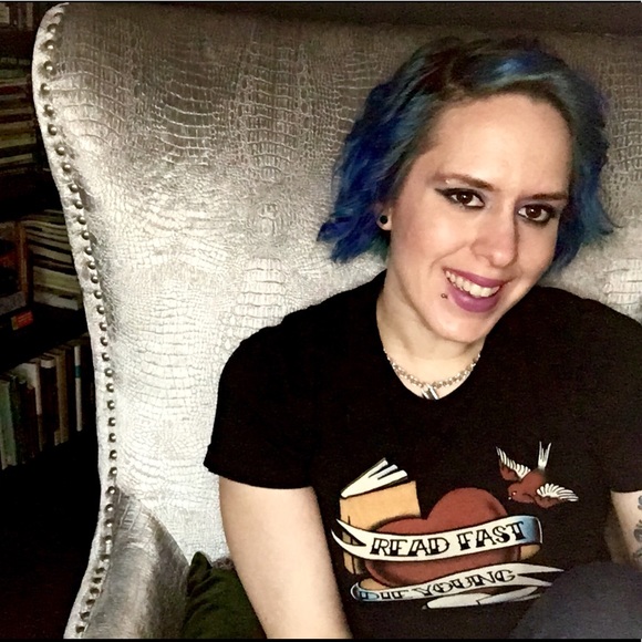 Meet your Posher, Desiree - Picture 1 of 1