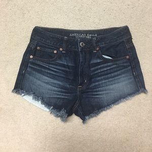 American Eagle High Rise Festival Shorts