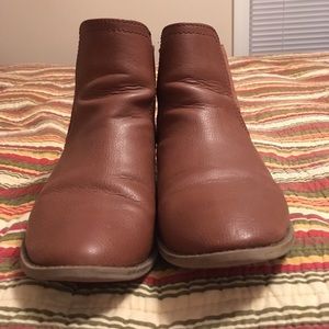 Old Navy Chelsea Boot Size 10