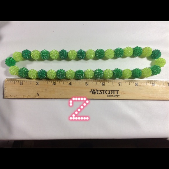 5/$15 Greens Chunky Beaded Necklace Handmade - Picture 3 of 5