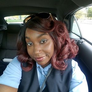 Meet your Posher, Stephanie