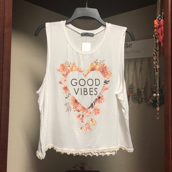 Tops - NWT top